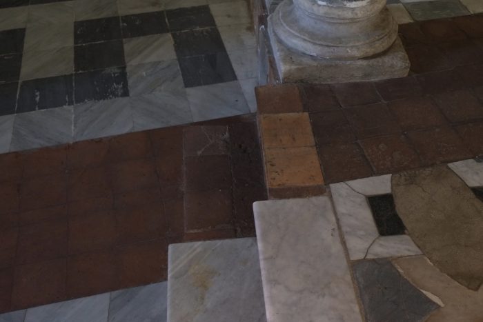 Terracotta runner (Palermo June 2017)